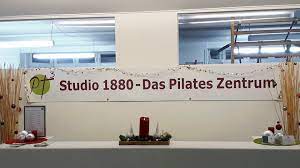 Studio 1880